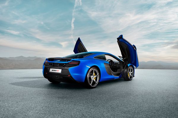 2015 - Mclaren 650S Rear View