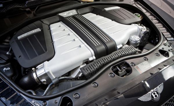 2016  - Bentley Flying Spur Engine