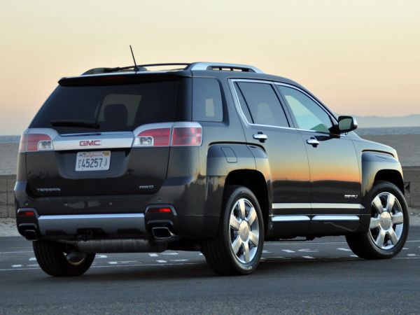 2015 - GMC Terrain Denali  Rear View