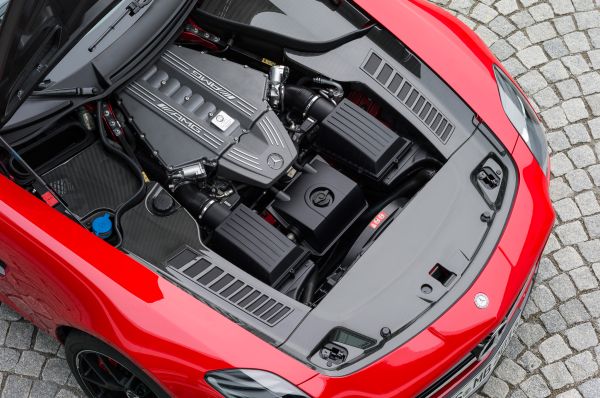 Mercedes-Benz AMG GT 2015 - Engine
