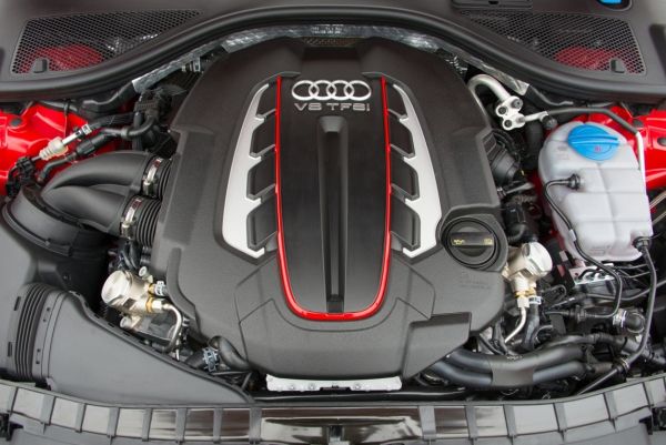 Audi S6 2015  Engine