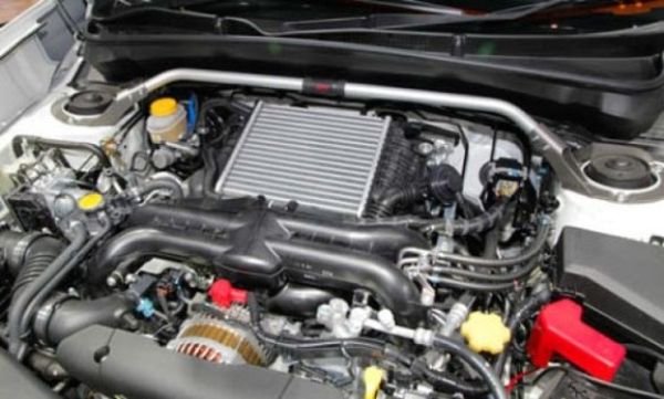 Subaru Exiga 2015  Engine