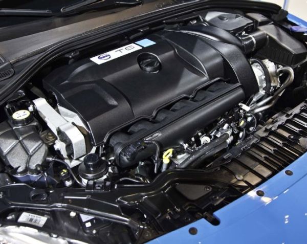 2015 Volvo V60 Wagon Engine