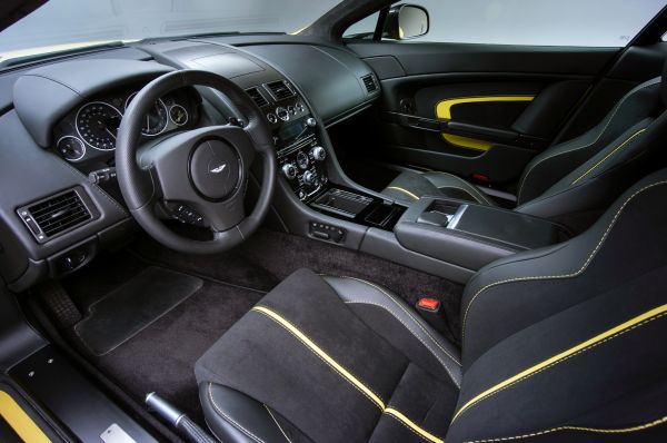 2015 Aston Martin V12 Interior
