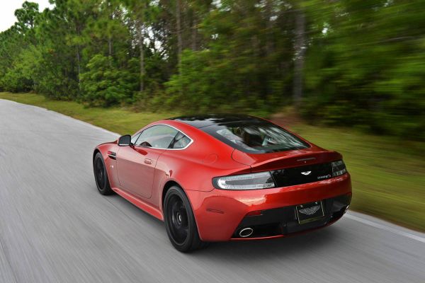 2015 Aston Martin V12 Vantage S Side and Rear View