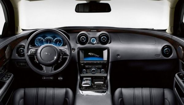 2015 JAGUAR XF  Interior 
