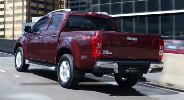 Isuzu Dmax 2015 - Rear view