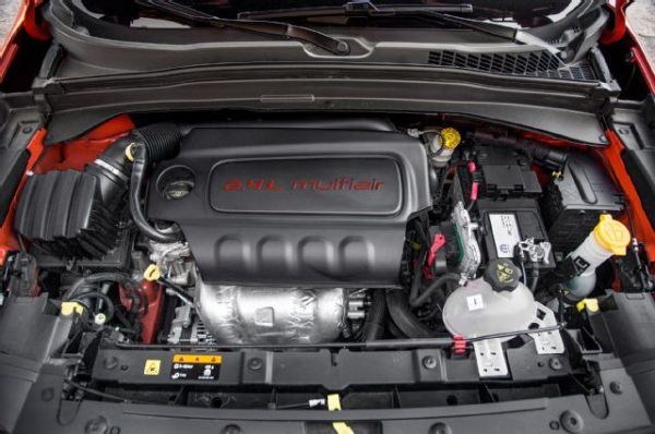 Jeep Renegade 2017- Engine
