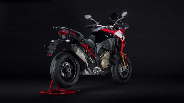 Ducati Multistrada V4 Pikes peak 2022 Ducati Multistrada V4 Pikes Peak rear side view