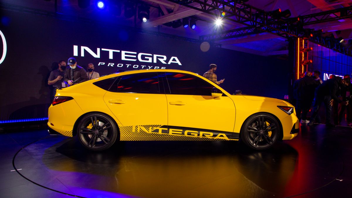 2023 Acura Integra Hatchback side view LA auto show