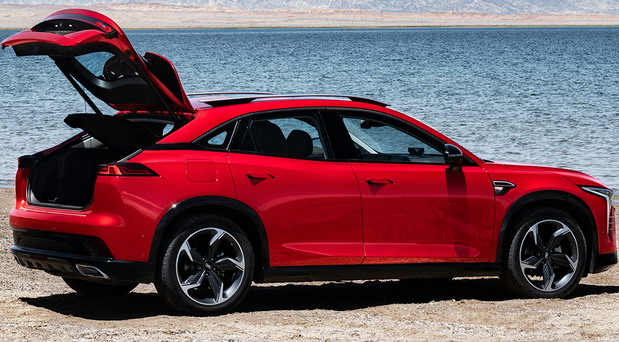 2022 FAW Bestune B70S side rear view