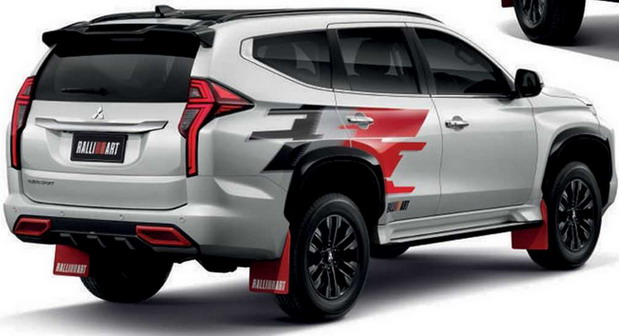 Mitsubishi Pajero Sport Ralliart 2022 Mitsubishi Pajero Sport Ralliart rear side view