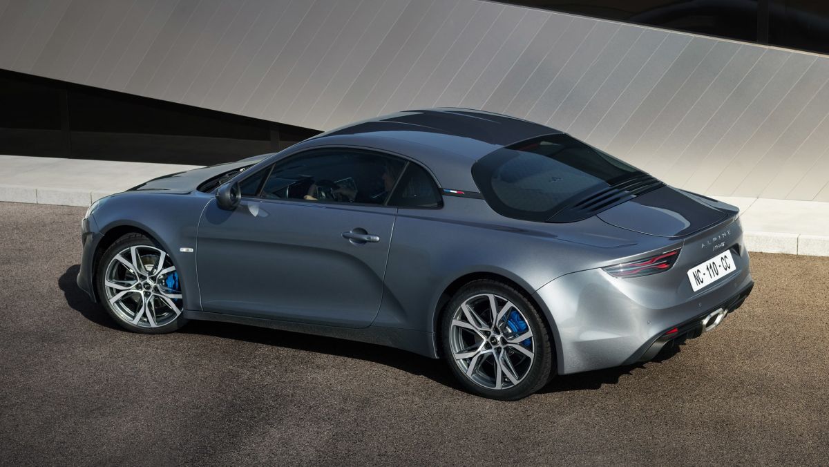 2022 Renault Alpine A110 GT rear side view