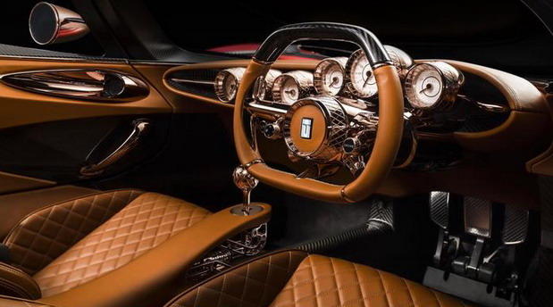 New 2023 De Tomaso P72 Interior front panel view New 2023 De Tomaso P72 Interior front panel view