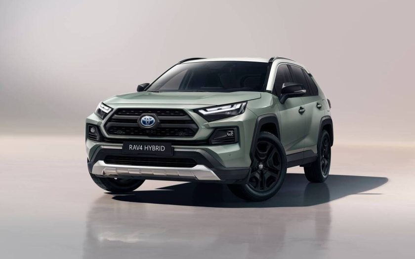 2022 Toyota RAV4 Adventure Hybrid SUV front view