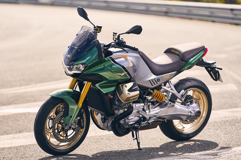 2022 Moto Guzzi V100 Mandello motorcycle 2022 moto guzzi v100 mandello side view