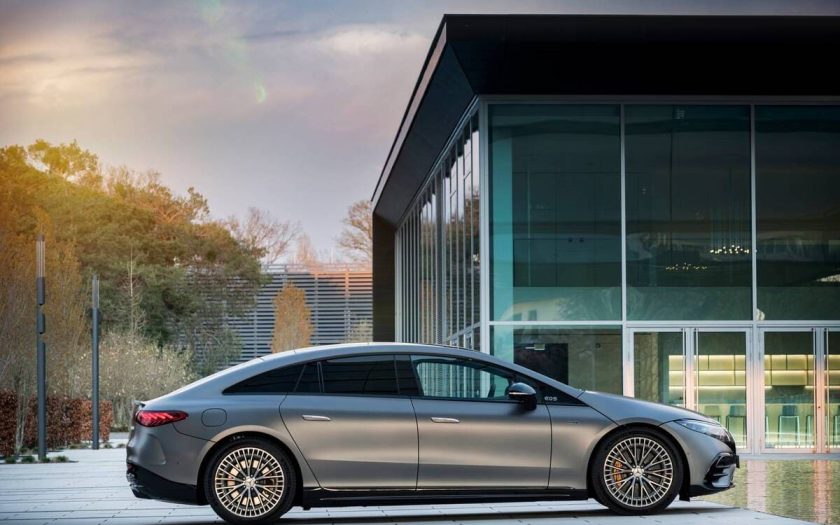 2023 Mercedes-AMG EQS 53 side view