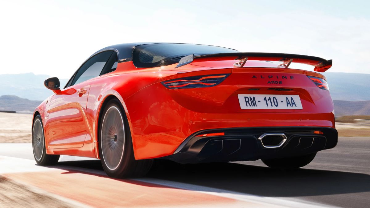 2022 Renault Alpine A110 S rear side view