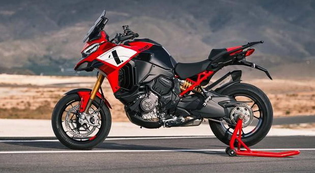 Ducati Multistrada V4 Pikes Peak 2022 Ducati Multistrada V4 Pikes Peak side view