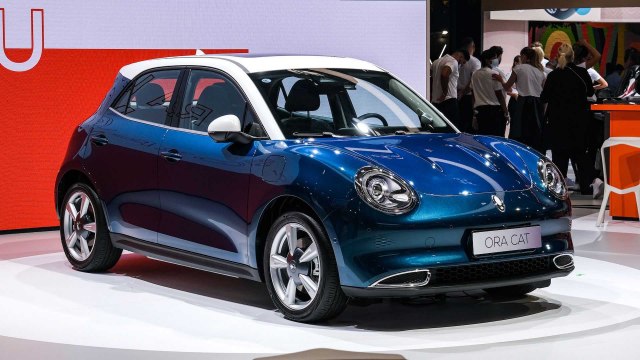2022 GWM Ora Cat Electric Hatchback side front view
