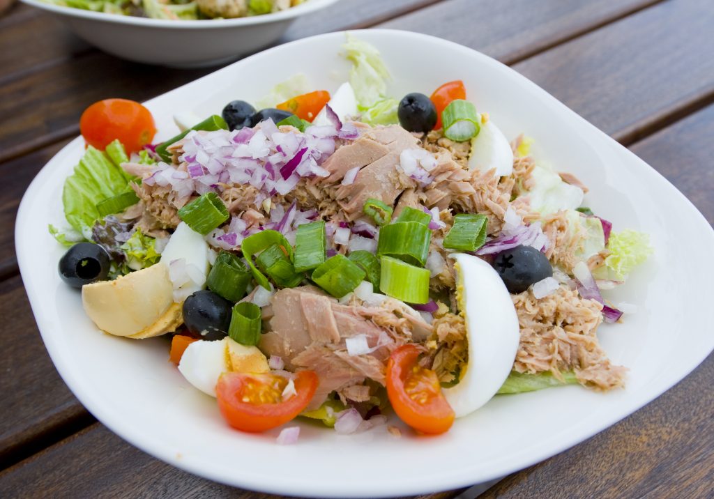 Healthy tuna or chicken salad Healthy tuna or chicken salad