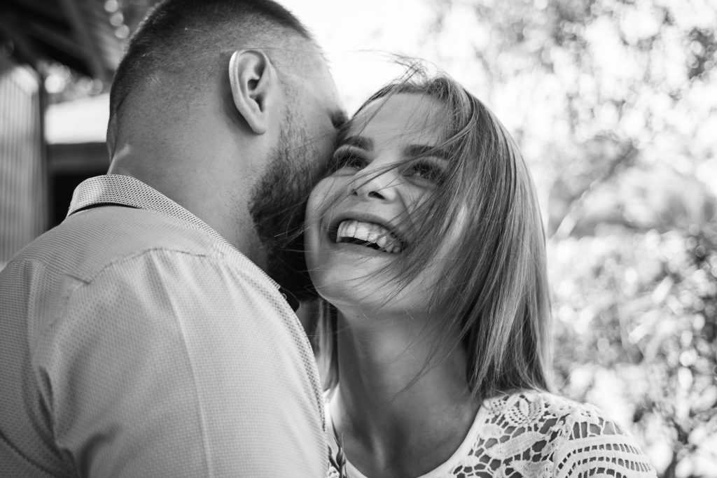How to win a girl who rejects you How to win a girl who rejects you a couple smiling