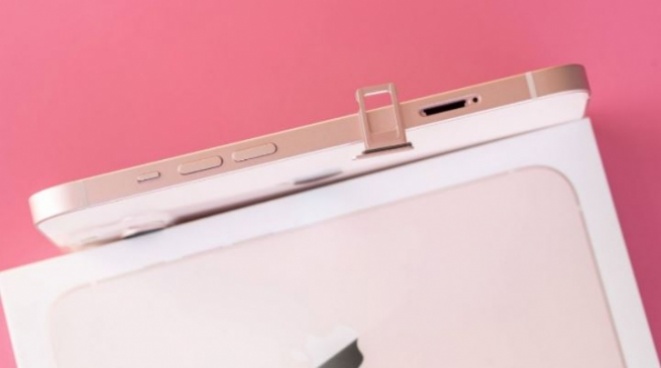iPhone to switch to eSIM by September 2022, No more SIM slot iPhone to switch to eSIM by September 2022, No more SIM slot