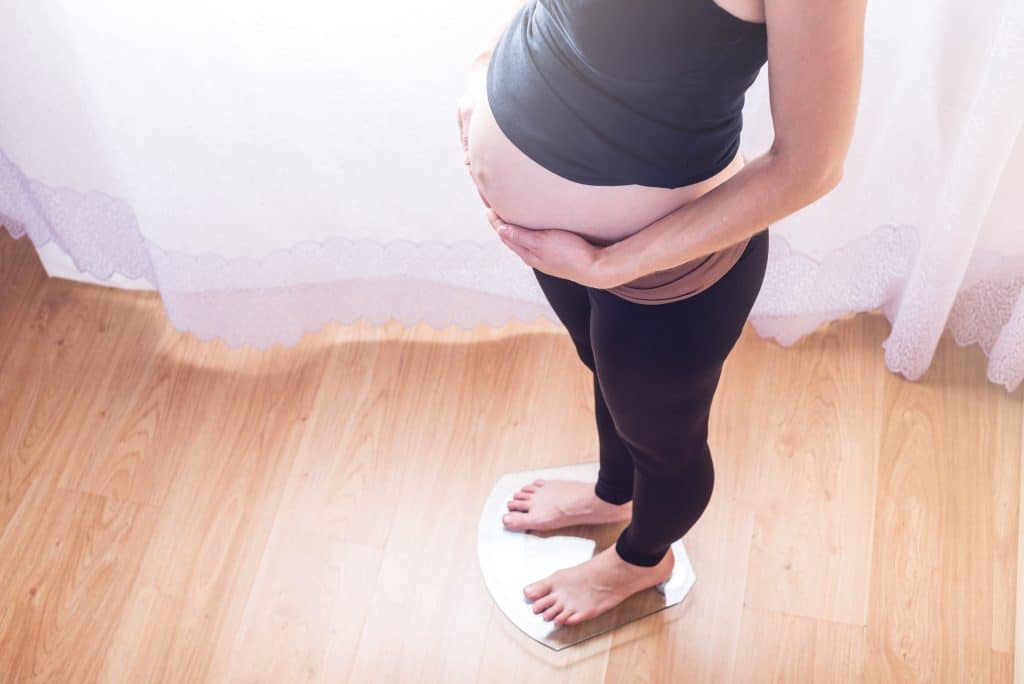 Weight gain in pregnancy by weeks Weight gain in pregnancy by weeks