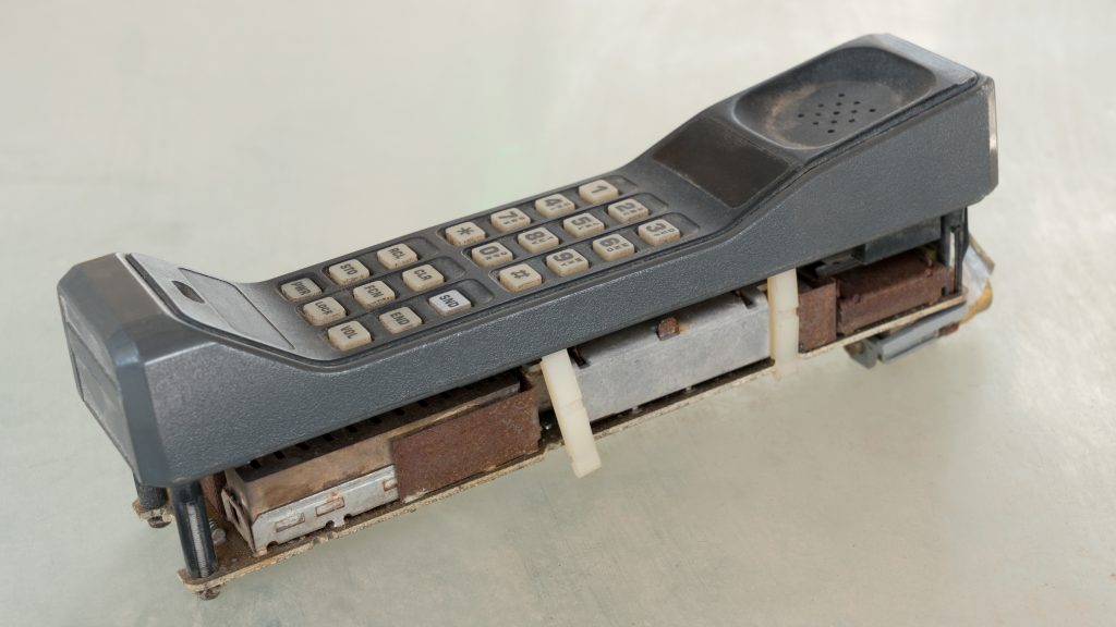 Who invented the cell phone Who invented the cell phone
