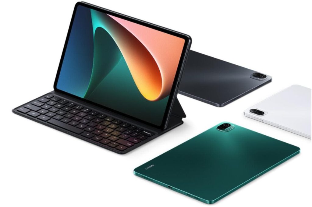Xiaomi Pad 5 with different colors keyboard