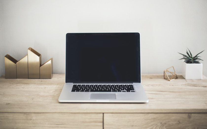 apple mac laptop