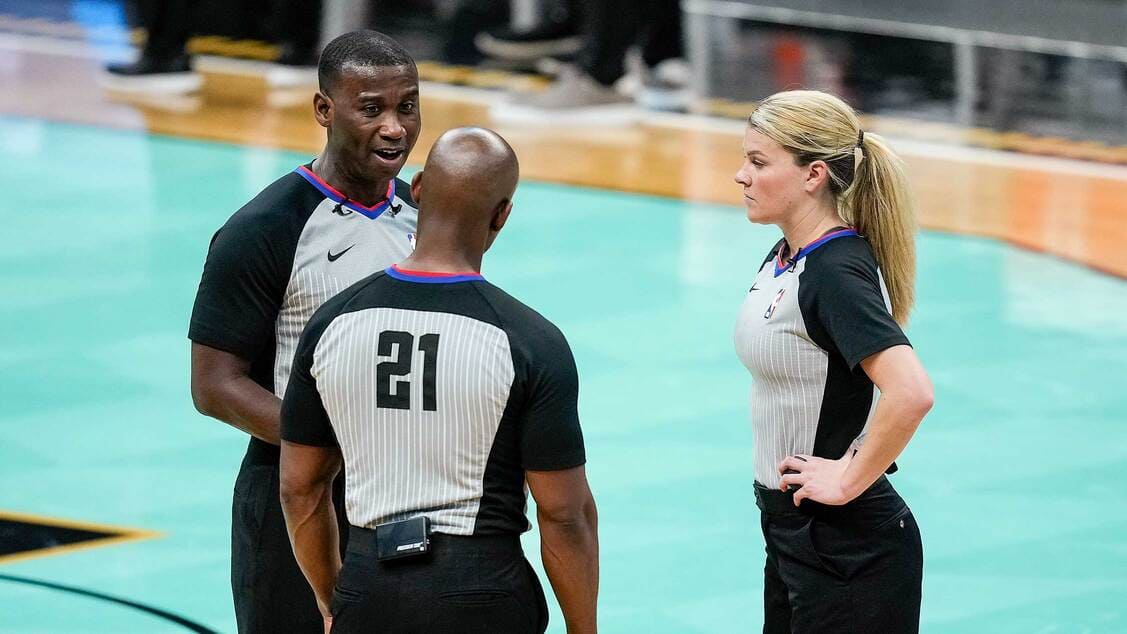 How Much do Referees Make in the NBA - AZ World News