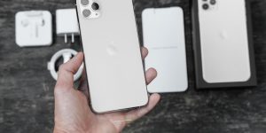 iPhone 11 Pro and iPhone 11 Pro Max silver and white
